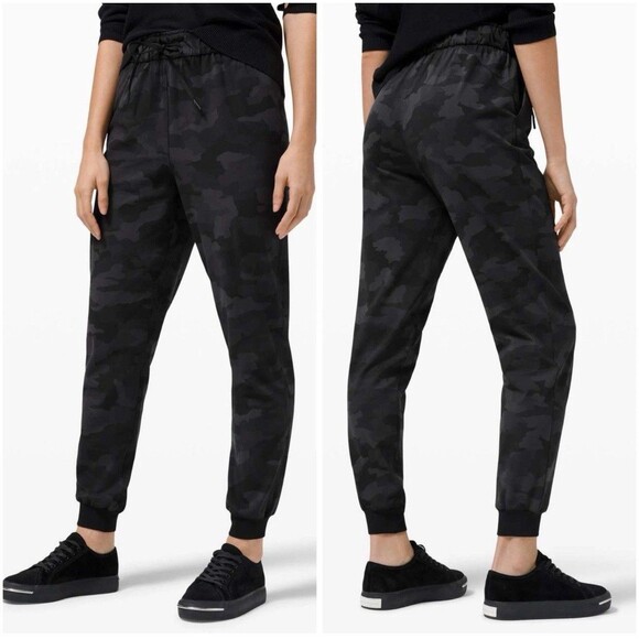 Lululemon Stretch High-Rise Jogger *Full Length Black Camo Women Size 2 Athlete - Picture 1 of 13
